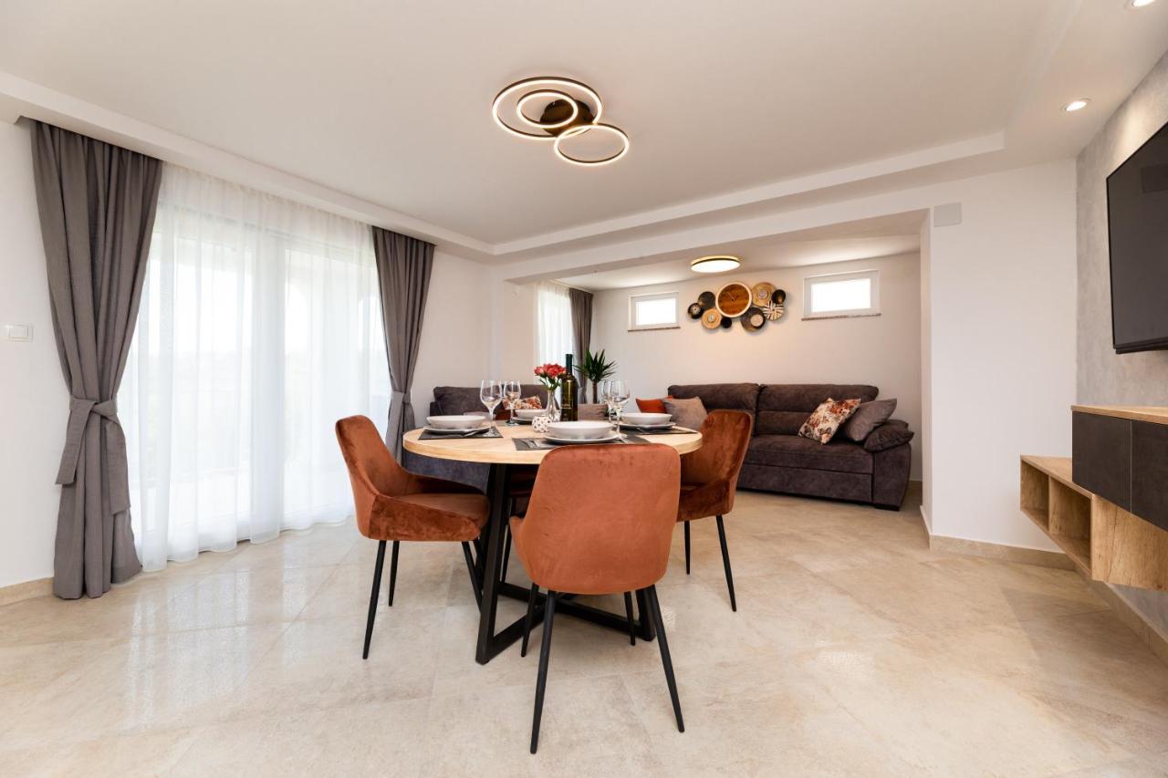 Apartment Miko Sveti Ivan Dobrinjski Екстериор снимка